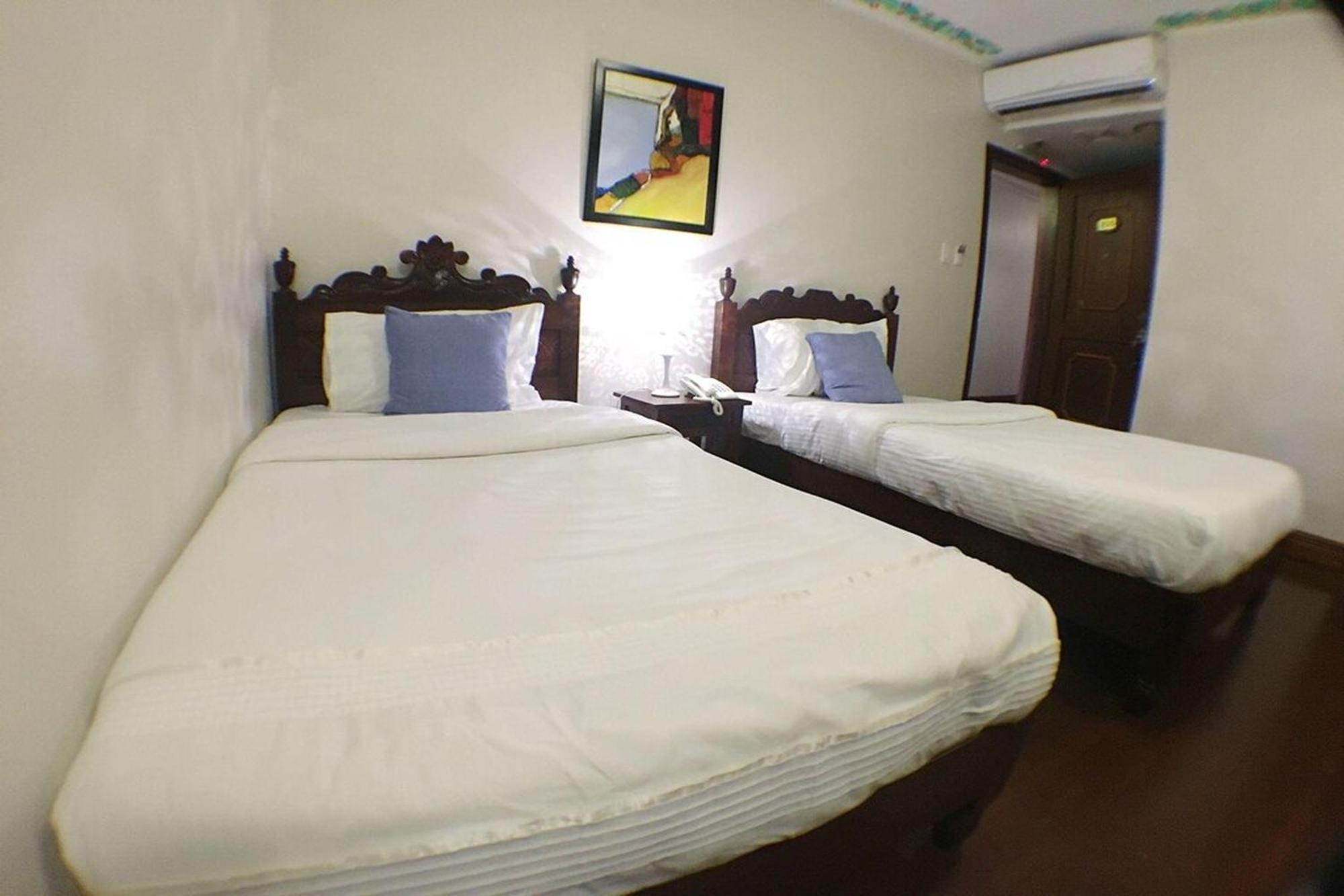 Nscc Hotel Vigan Esterno foto