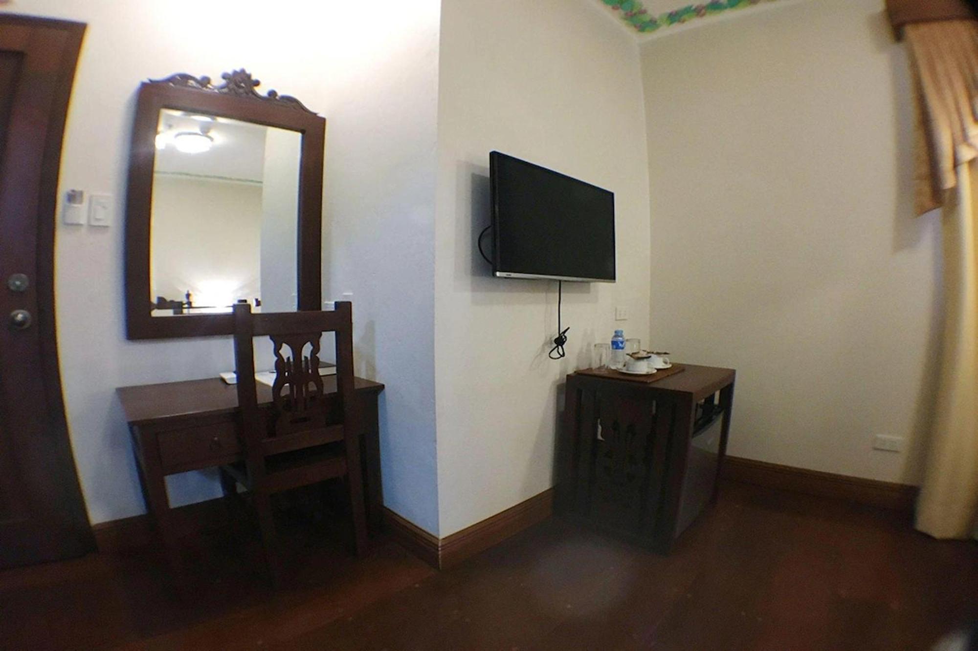 Nscc Hotel Vigan Esterno foto