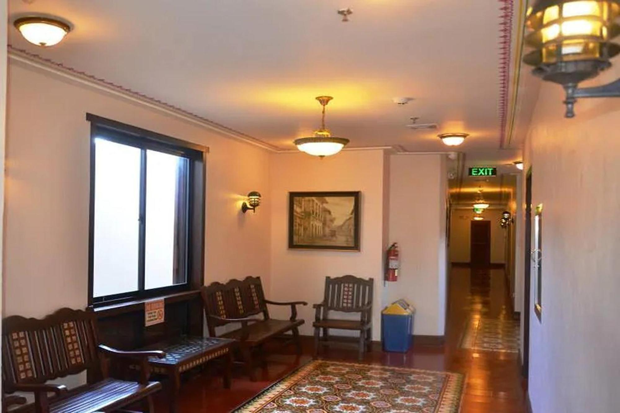 Nscc Hotel Vigan Esterno foto